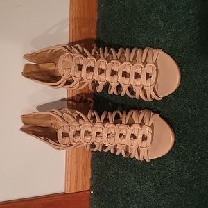 Express Healed Wedges